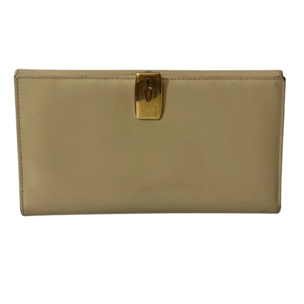 Gucci Vintage Patent Leather Wallet – Beige Nude Tab Clasp – 1980s - Picture 5 of 12